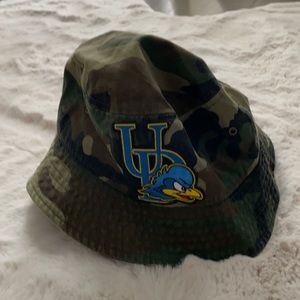 University of Delaware camo bucket hat.